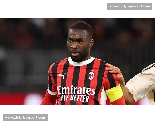 斯基拉:米兰双雄争夺 18 岁新星莱昂尼,热刺马赛加入战团 斯基拉:米兰双雄争夺 18 岁新星莱昂尼,热刺马赛加入战团