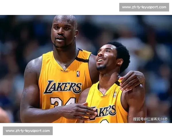 暴扣如雷!阿门・汤普森野球场碾压级统治力震撼全场 暴扣如雷!阿门・汤普森野球场碾压级统治力震撼全场