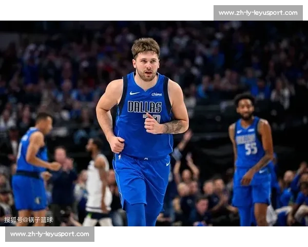 美媒权威分档现役控卫：库里屈居二档，一档双星引热议